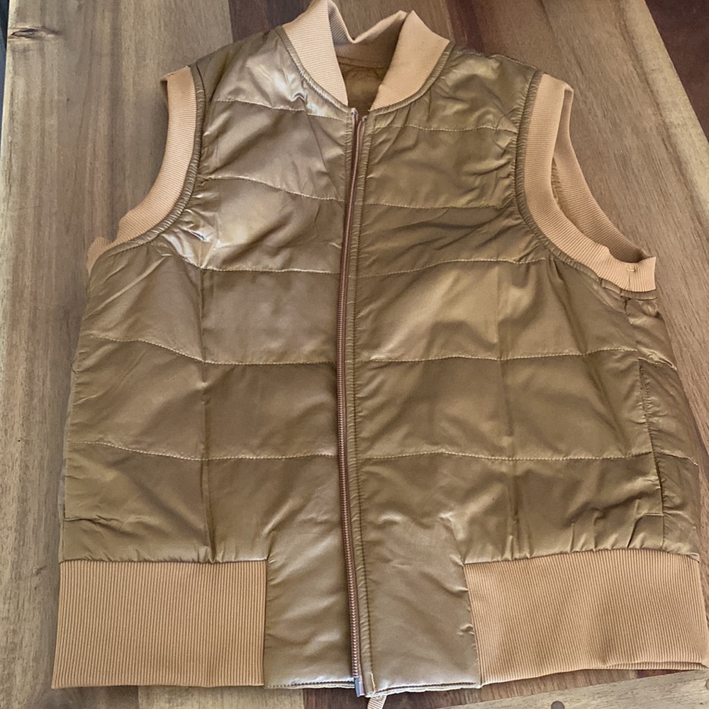 Lululemon Non-stop bomber vest on bold beige - Picture 4 of 7